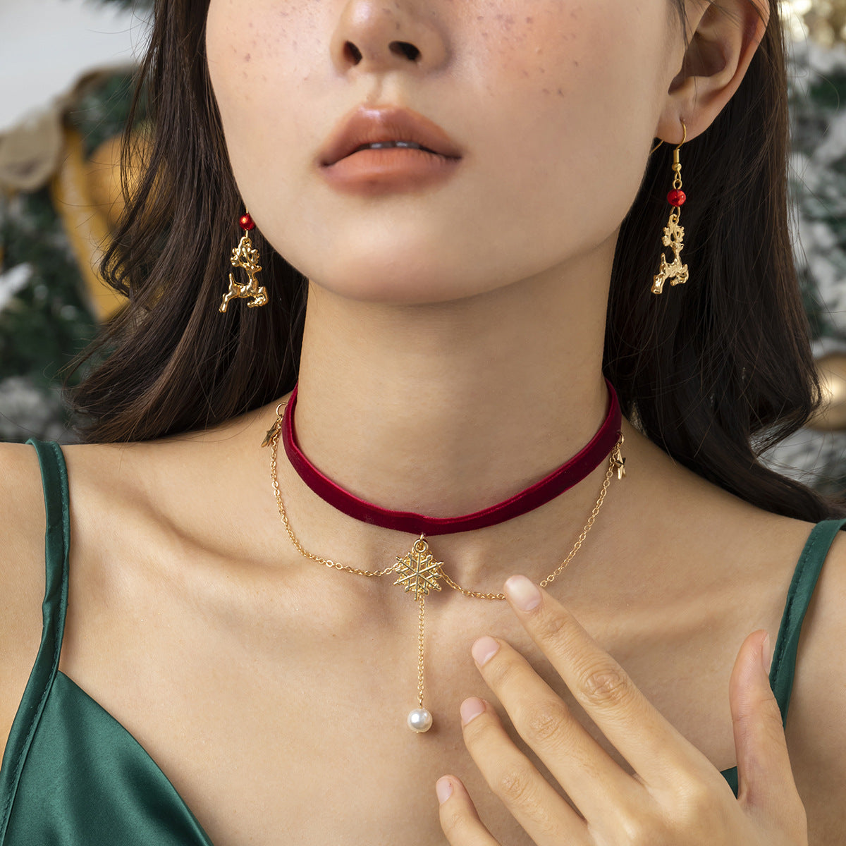 Snowflake pentagram tassel velvet necklace for women, simple imitation pearl Christmas necklace
